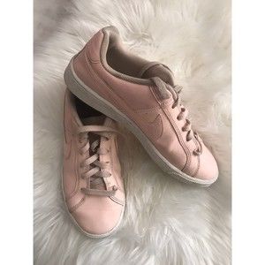 nike 749867 court royale women US Size 8 in Washed Coral/Pink/White
